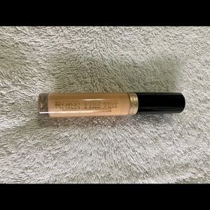 Too Faced Born This Way Natural Radiant Concealer